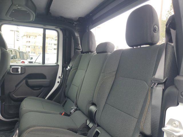 new 2026 Jeep Gladiator car, priced at $37,331