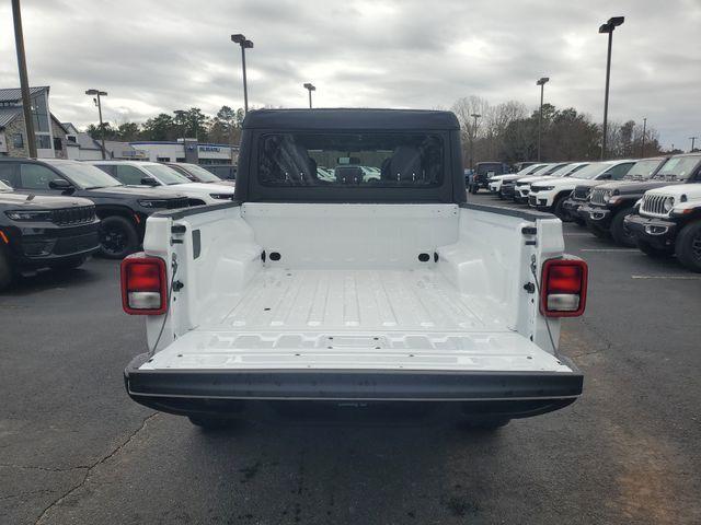 new 2026 Jeep Gladiator car, priced at $37,331