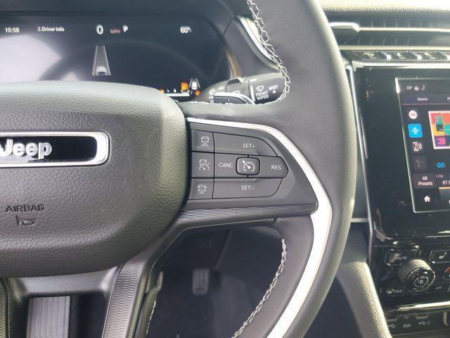 new 2025 Jeep Grand Cherokee car, priced at $31,490