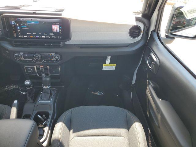 new 2025 Jeep Gladiator car, priced at $38,311