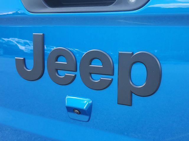 new 2025 Jeep Gladiator car, priced at $37,847
