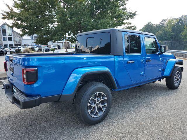 new 2025 Jeep Gladiator car, priced at $37,847