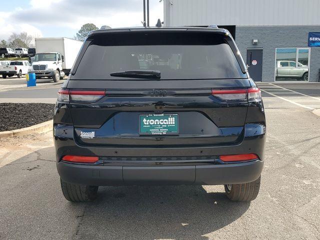 new 2025 Jeep Grand Cherokee car, priced at $37,112