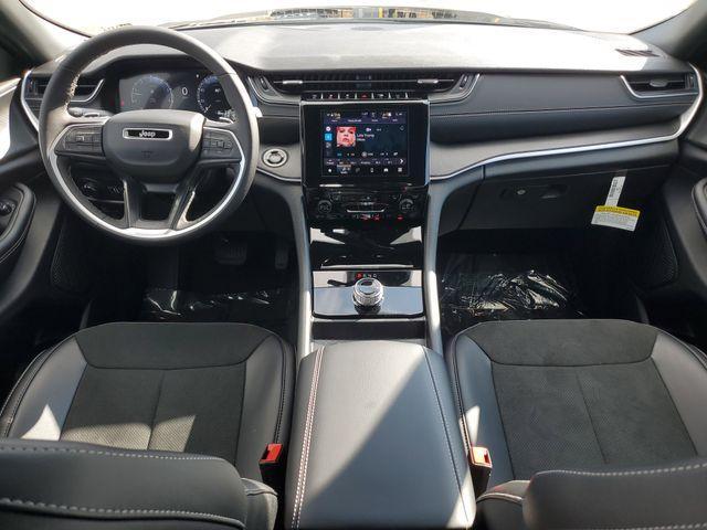 new 2025 Jeep Grand Cherokee car, priced at $37,112