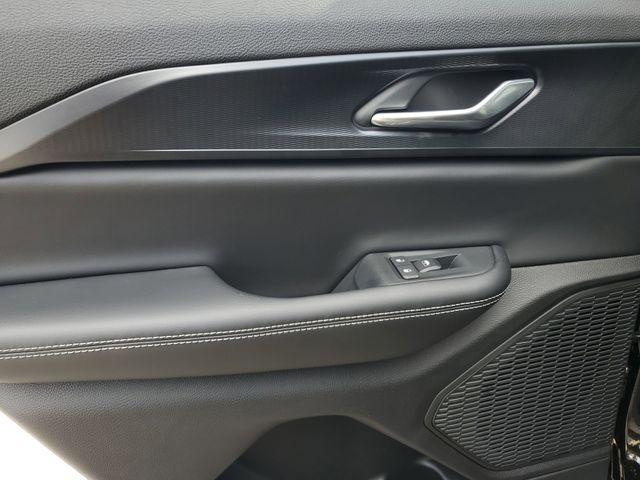 new 2025 Jeep Grand Cherokee car, priced at $37,112