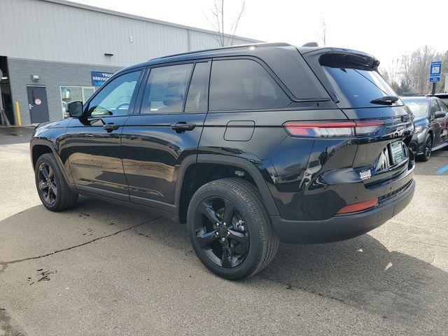 new 2025 Jeep Grand Cherokee car, priced at $37,112