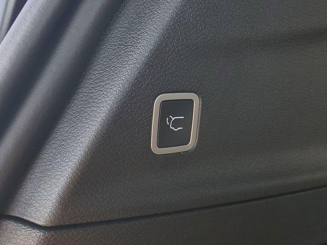 new 2026 Chrysler Pacifica car, priced at $47,156