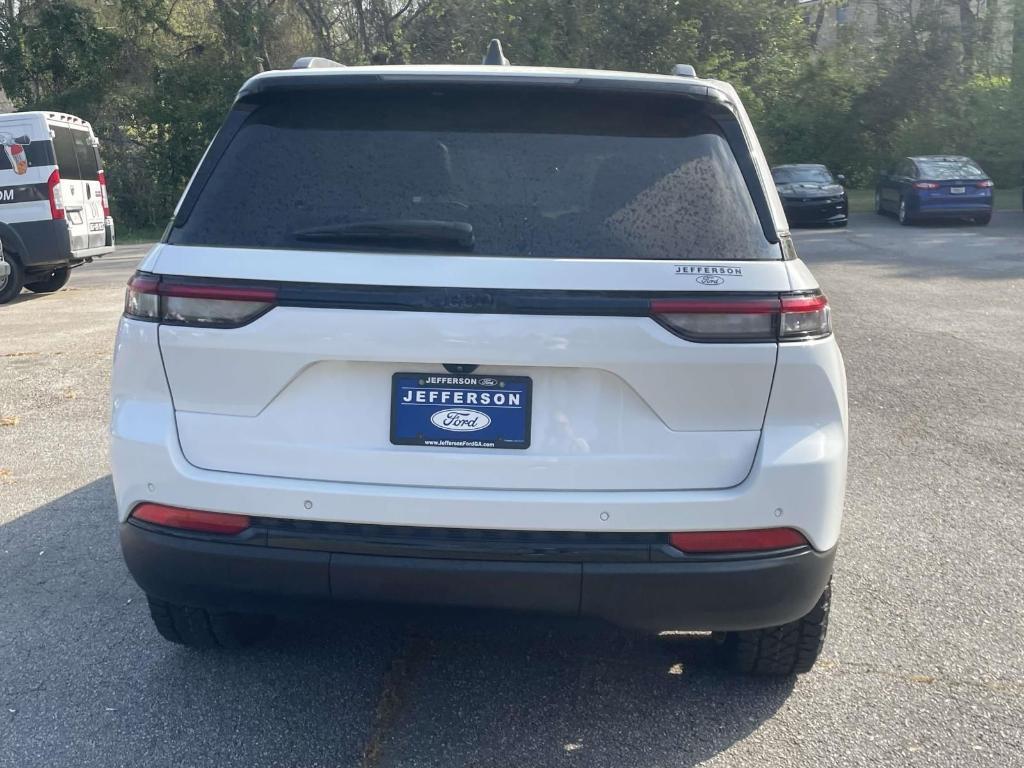 used 2024 Jeep Grand Cherokee car, priced at $30,898