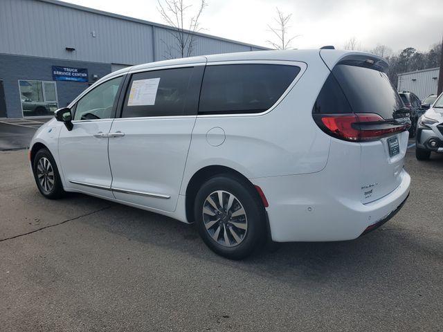 used 2023 Chrysler Pacifica Hybrid car, priced at $32,450