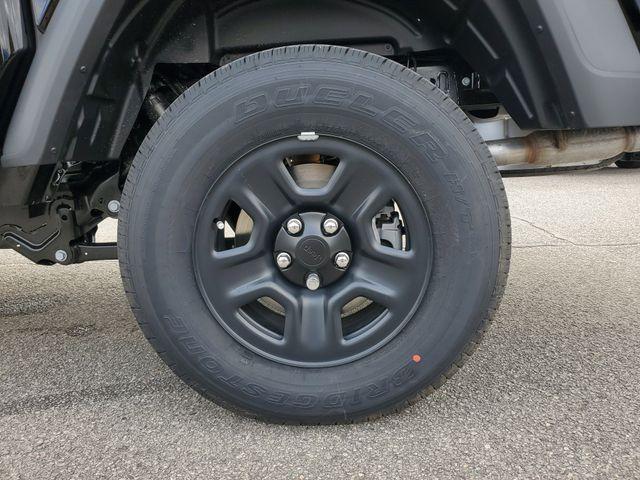 new 2026 Jeep Gladiator car, priced at $34,367