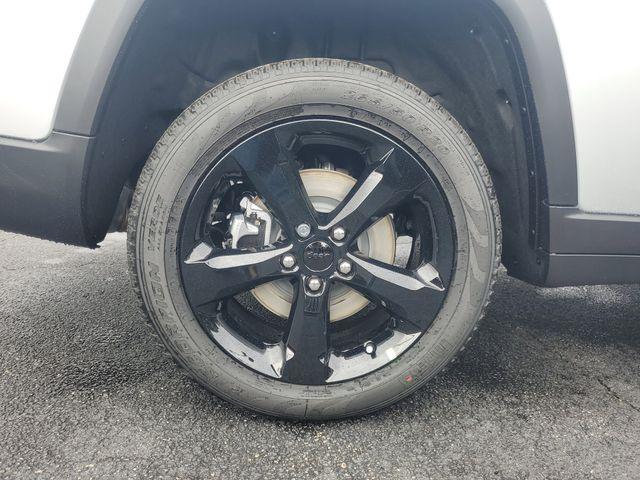 new 2025 Jeep Grand Cherokee L car, priced at $39,266