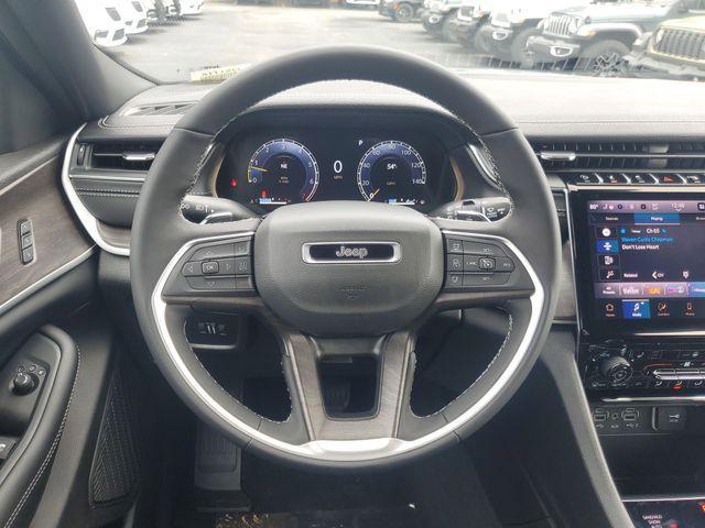 new 2025 Jeep Grand Cherokee L car, priced at $39,266