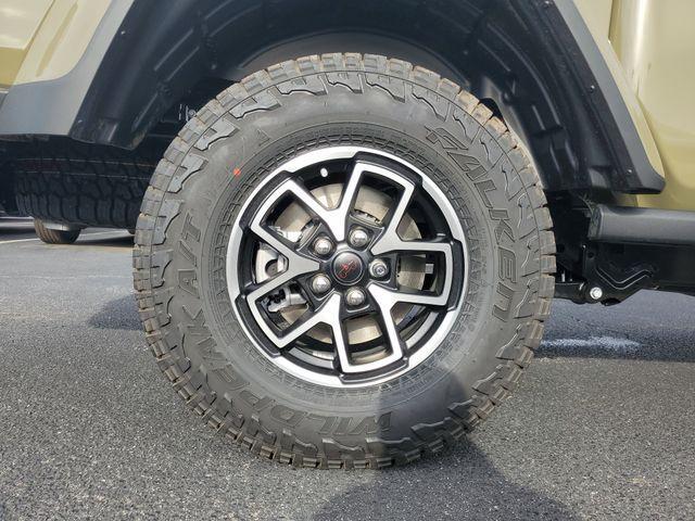 new 2026 Jeep Gladiator car, priced at $52,239