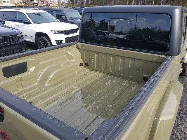 new 2026 Jeep Gladiator car, priced at $52,239