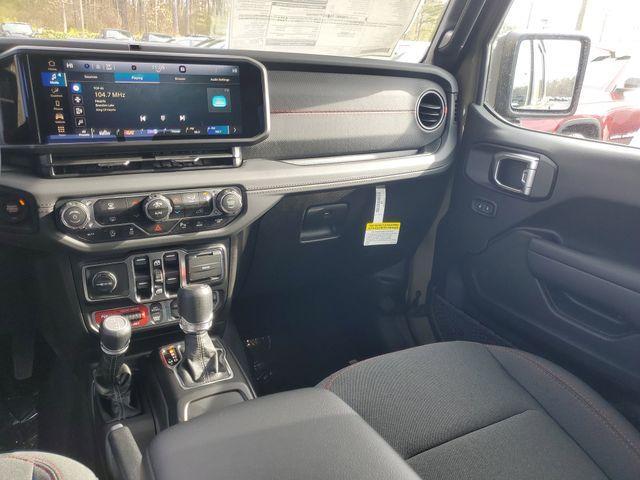 new 2026 Jeep Gladiator car, priced at $52,239