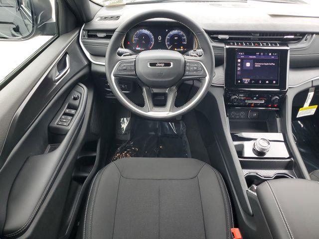 new 2026 Jeep Grand Cherokee car, priced at $37,692