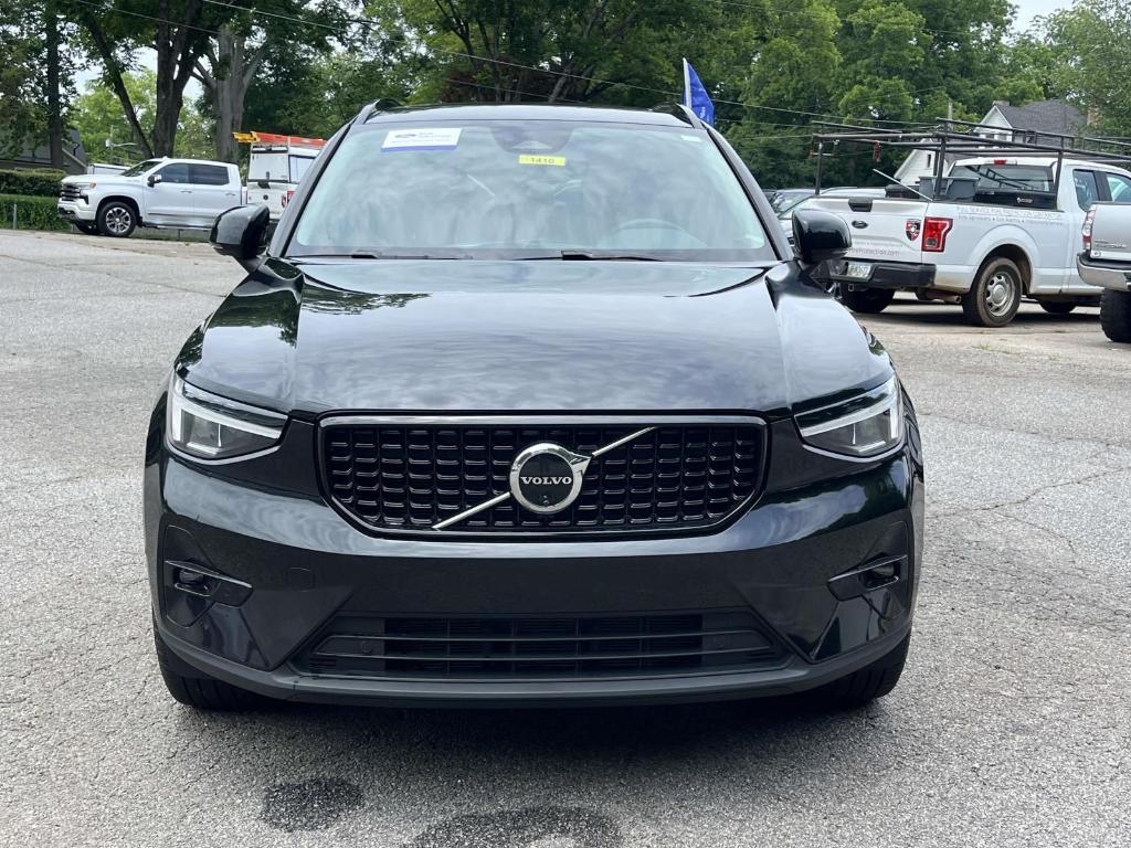 used 2025 Volvo XC40 car, priced at $33,878