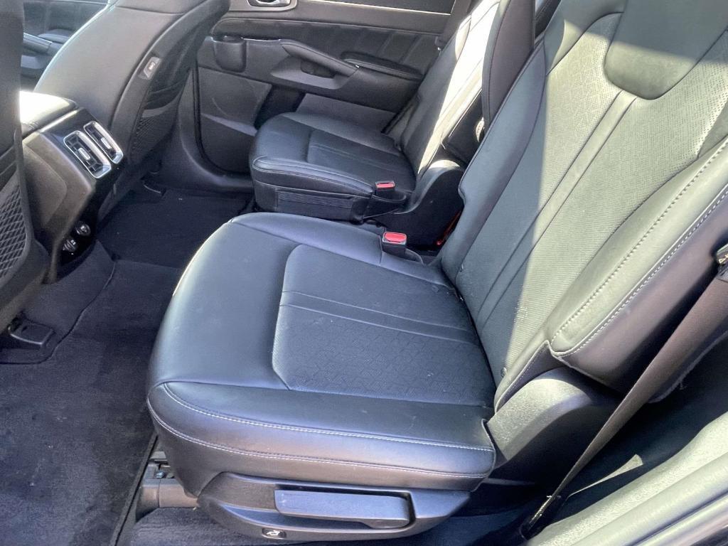 used 2023 Kia Sorento car, priced at $23,482
