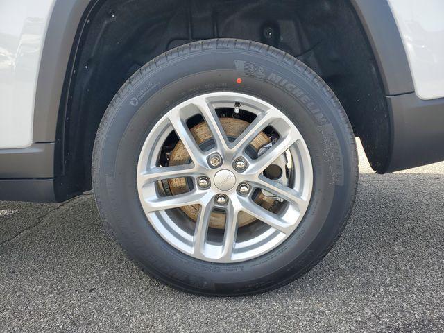 new 2025 Jeep Grand Cherokee L car, priced at $35,728