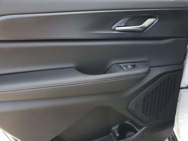 new 2025 Jeep Grand Cherokee L car, priced at $35,728