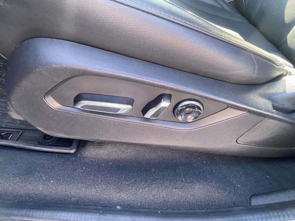 used 2022 Acura MDX car, priced at $31,500