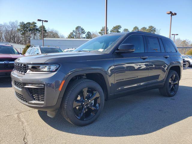 new 2026 Jeep Grand Cherokee car, priced at $44,575