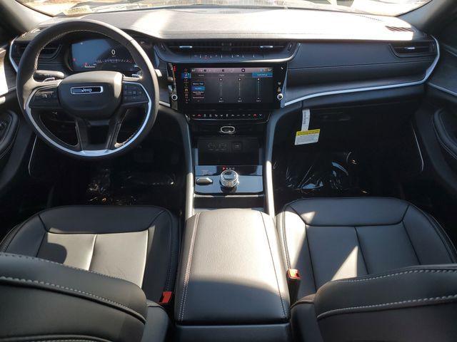 new 2026 Jeep Grand Cherokee car, priced at $44,575