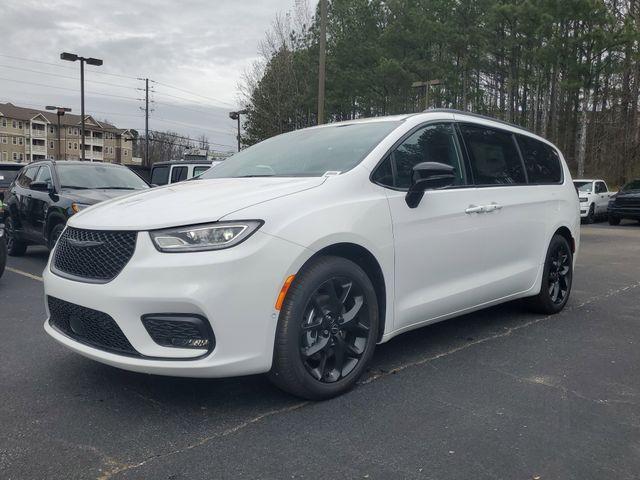 new 2026 Chrysler Pacifica car, priced at $46,210