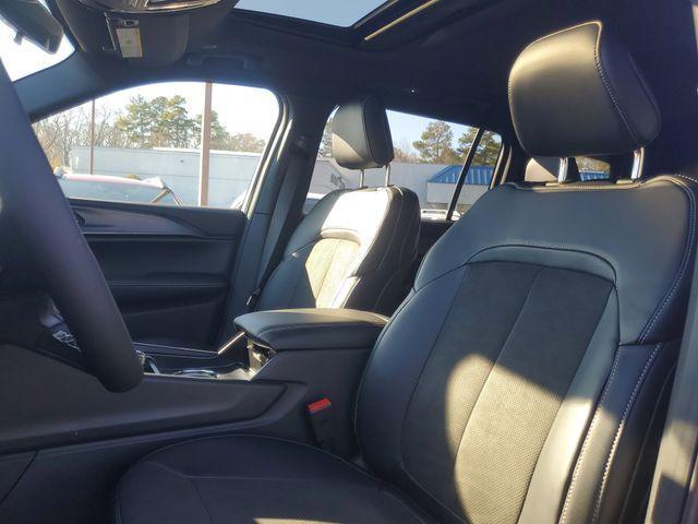 new 2025 Jeep Grand Cherokee L car, priced at $37,292