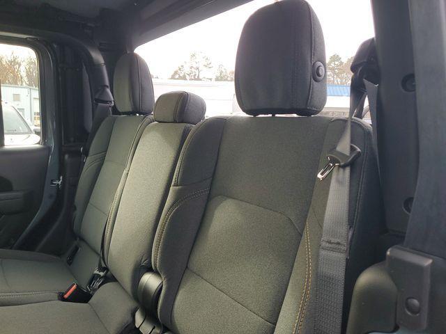 new 2026 Jeep Gladiator car, priced at $37,867