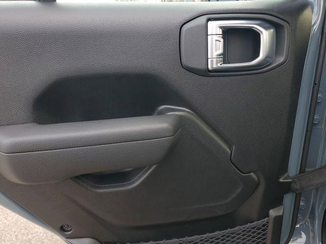 new 2026 Jeep Gladiator car, priced at $37,867