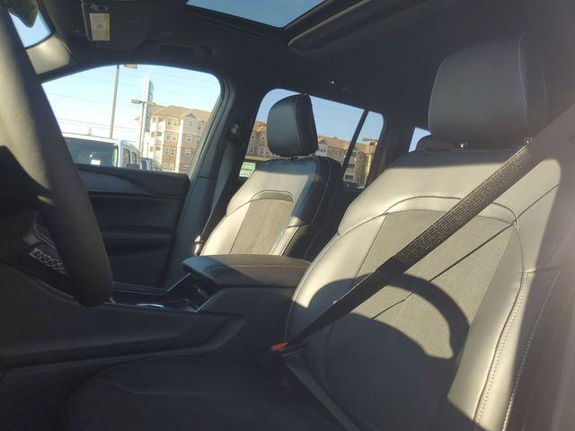 new 2025 Jeep Grand Cherokee car, priced at $36,582