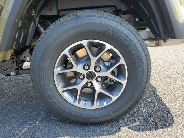 new 2025 Jeep Gladiator car, priced at $37,847