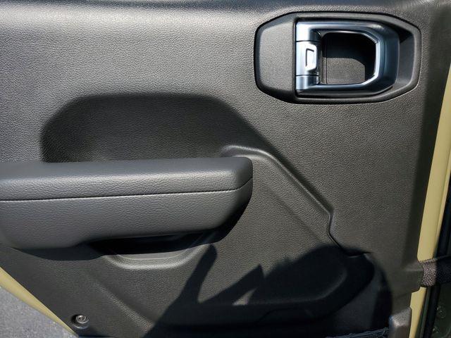 new 2025 Jeep Gladiator car, priced at $37,847