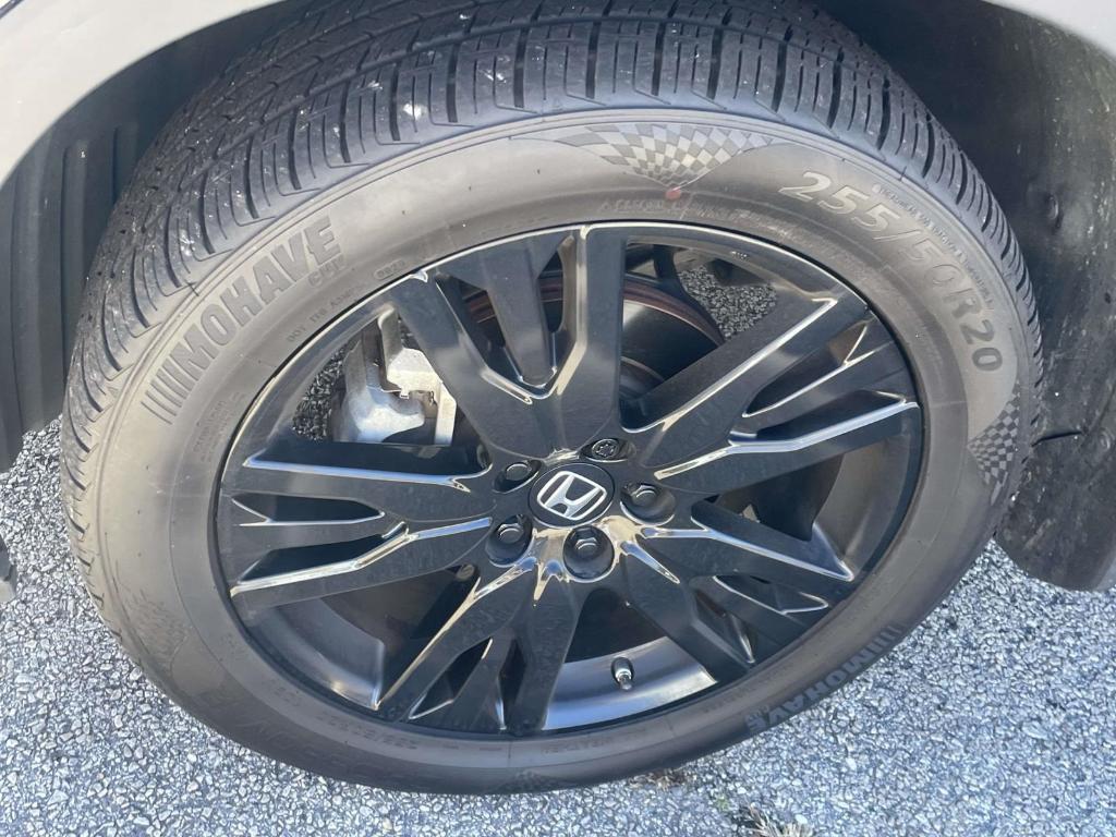 used 2022 Honda Pilot car, priced at $27,289