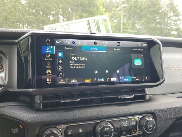 new 2025 Jeep Gladiator car, priced at $37,456