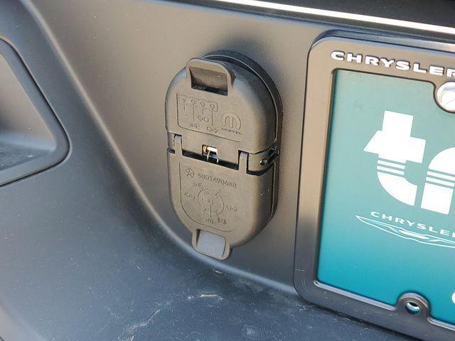 new 2025 Jeep Gladiator car, priced at $38,847