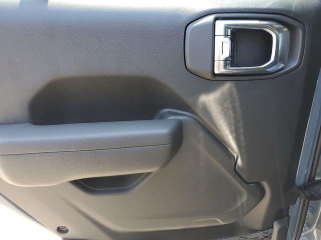 new 2025 Jeep Gladiator car, priced at $38,847