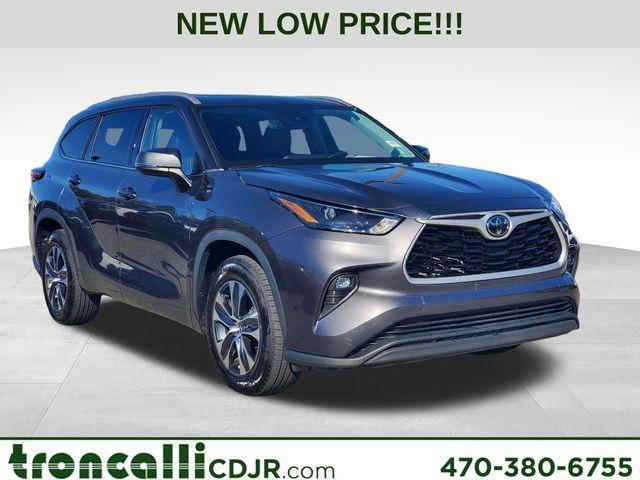 used 2022 Toyota Highlander car, priced at $26,950