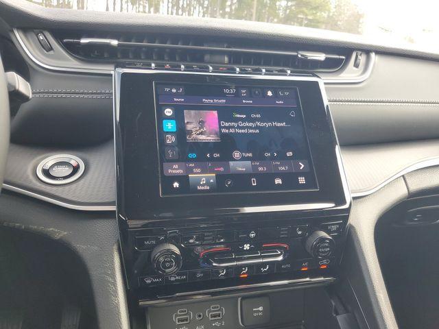 new 2025 Jeep Grand Cherokee L car, priced at $39,292