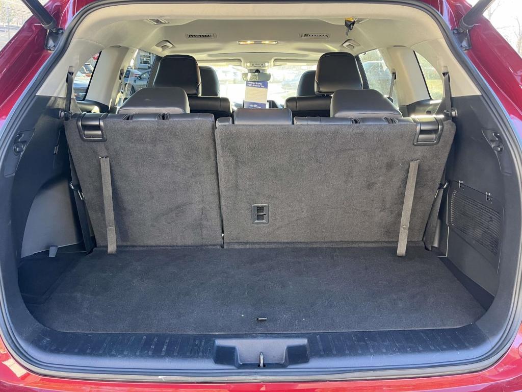 used 2023 Toyota Highlander car, priced at $32,850