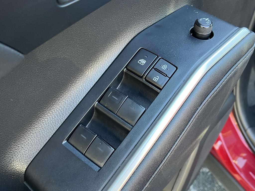 used 2023 Toyota Highlander car, priced at $32,850