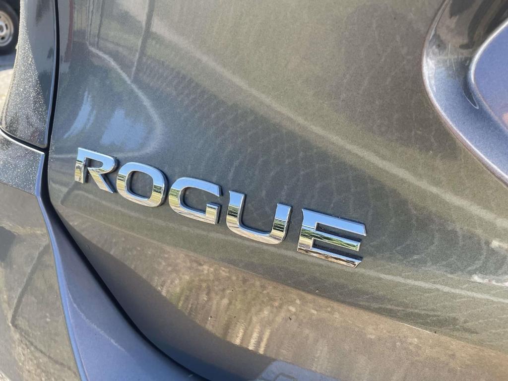 used 2018 Nissan Rogue car, priced at $17,989
