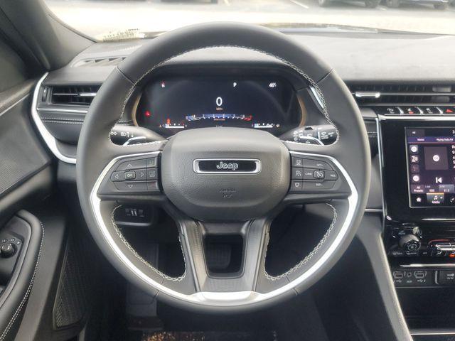 new 2025 Jeep Grand Cherokee car, priced at $32,164