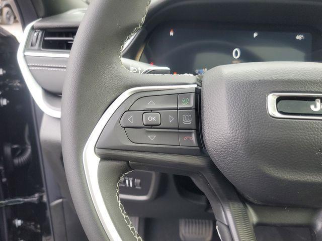 new 2025 Jeep Grand Cherokee car, priced at $32,164