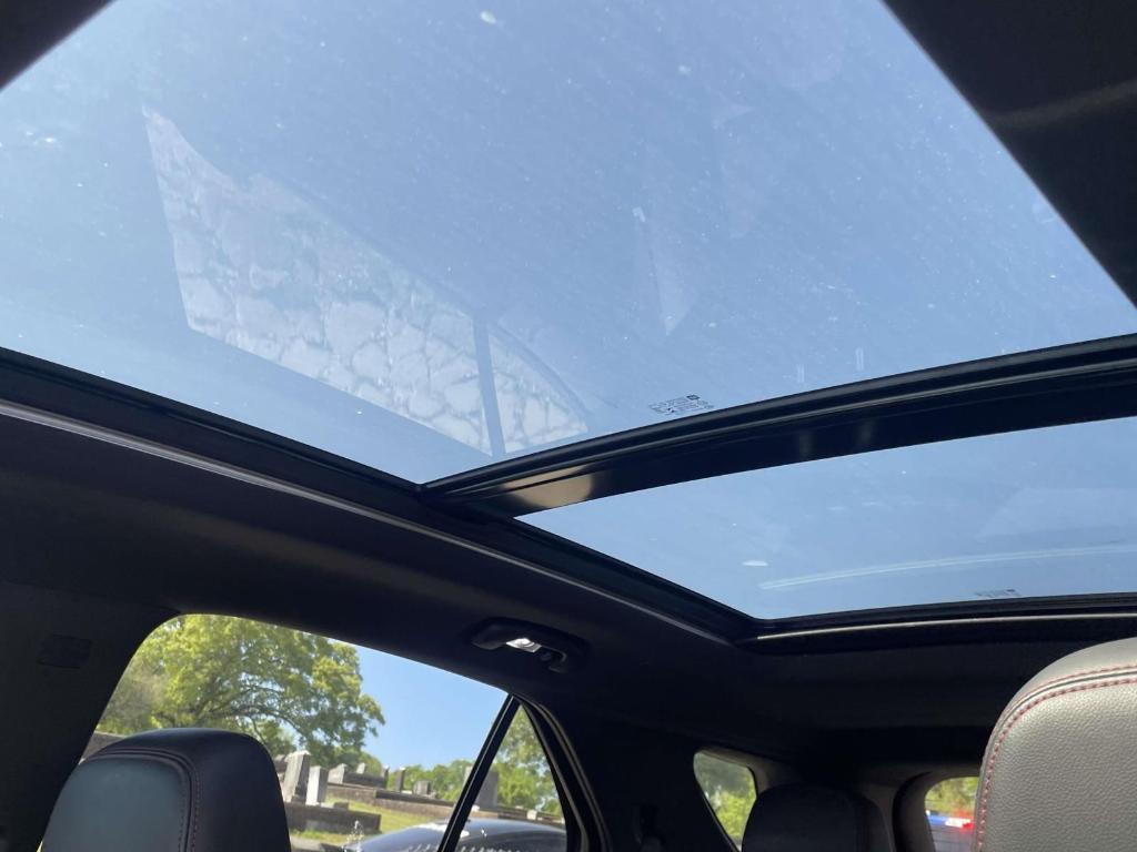 used 2022 Chevrolet Equinox car, priced at $23,289