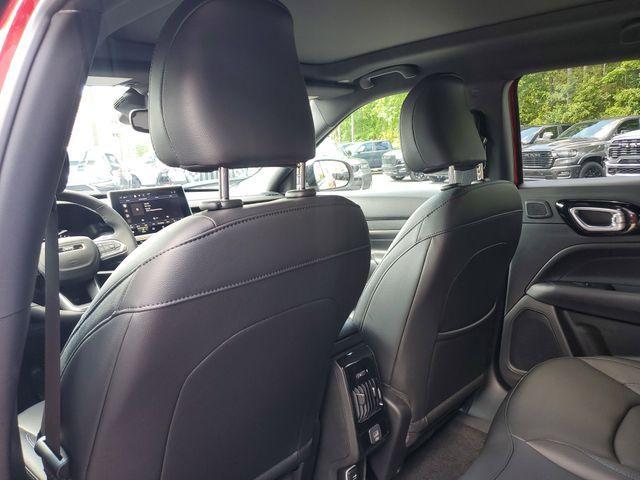 new 2025 Jeep Compass car, priced at $33,357