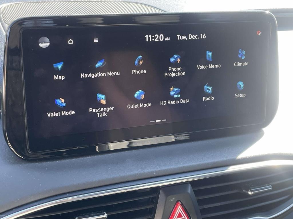 used 2023 Hyundai Santa Fe car, priced at $21,982