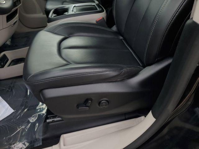 used 2023 Chrysler Pacifica car, priced at $24,975