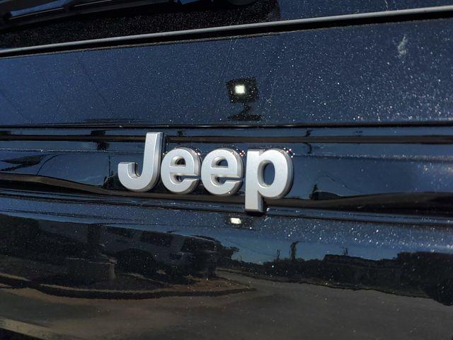 new 2025 Jeep Grand Cherokee car, priced at $31,860